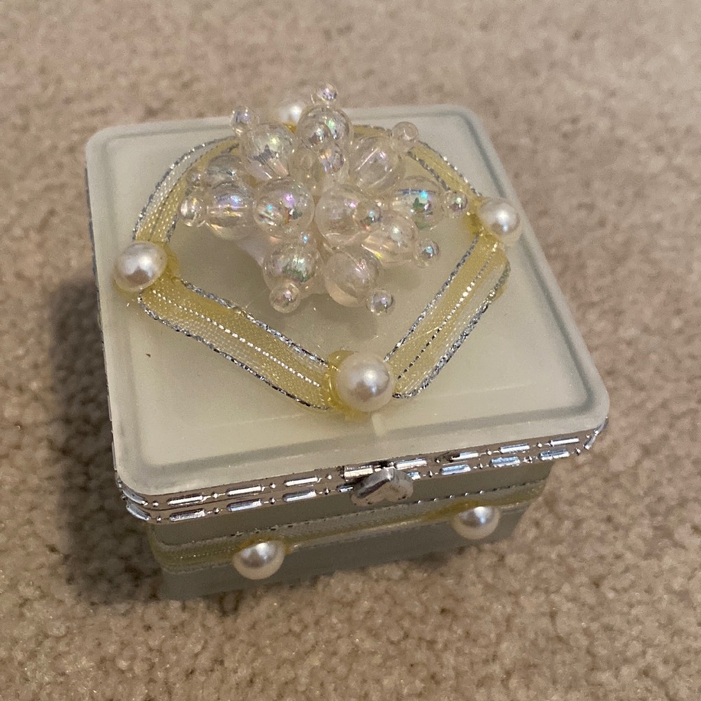 Small jewelry box